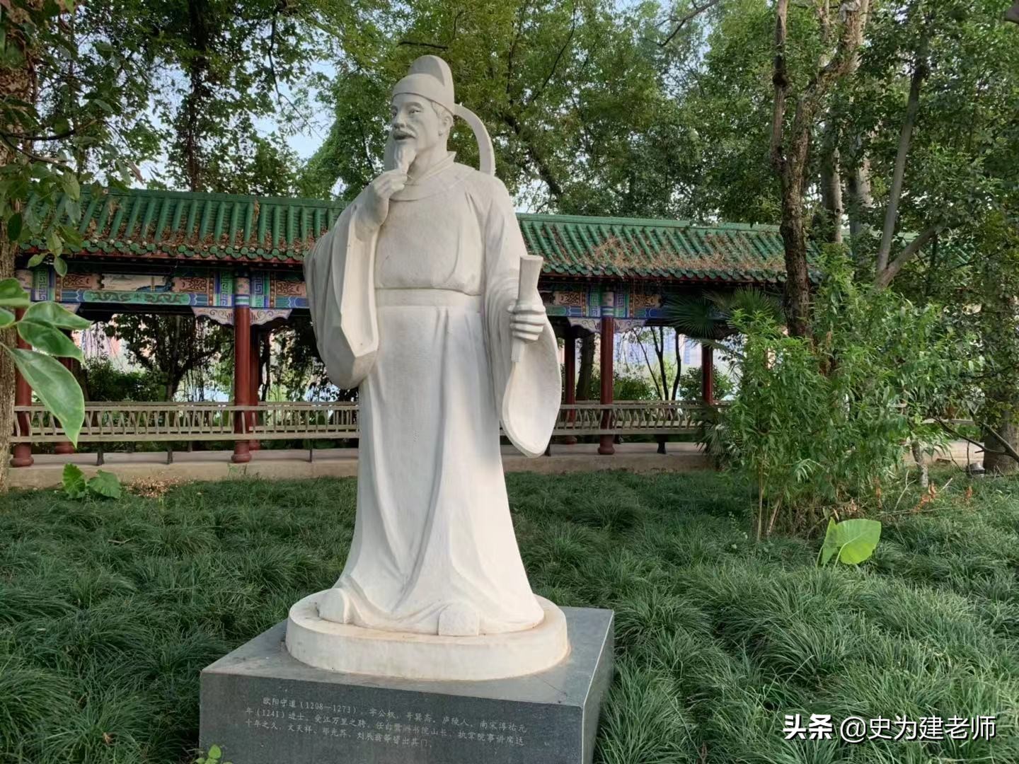 站在河畔眺望,站在母亲河边感慨万千