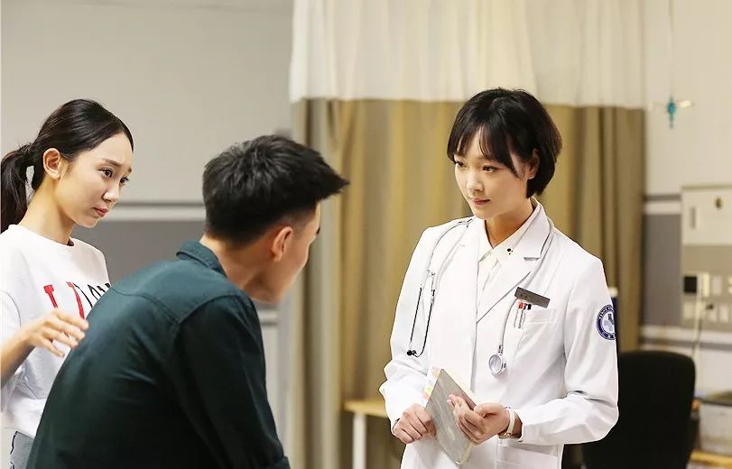 4岁女孩高烧后低烧,儿童输液后一直低烧