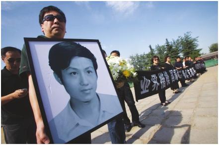 央视主持人罗京有多敬业,国脸央视主持罗京