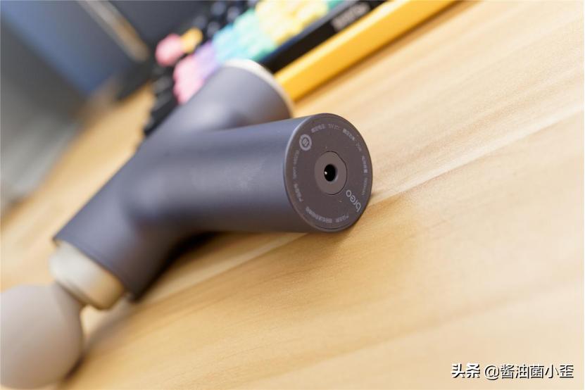 筋膜枪按摩仪用法,按摩筋膜枪测评是不是智商税