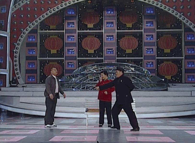 赵本山范伟18年后重回《刘老根》：相逢一抱泯恩仇