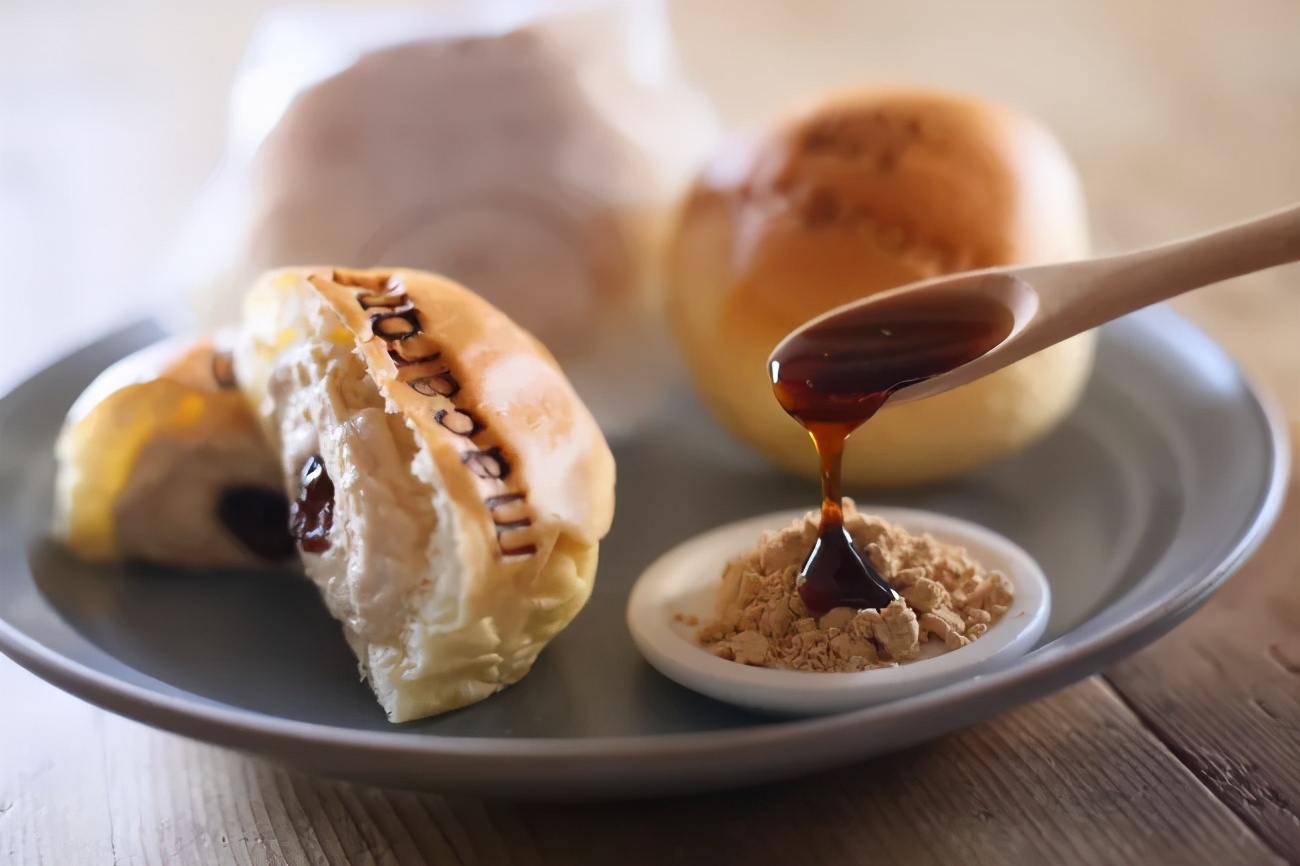 爆卖的“八天堂”竟然是家濒临破产的老字号商店！如何走出低谷？