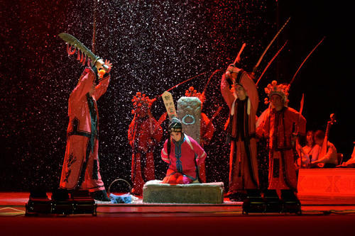 窦娥冤与哈姆雷特戏剧的异同,窦娥冤和哈姆雷特鬼魂诉冤的异同