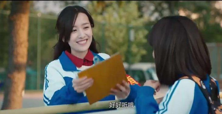 女星发viog爆娱乐圈“内幕”，因不适应高捧低踩退圈，需要如此？