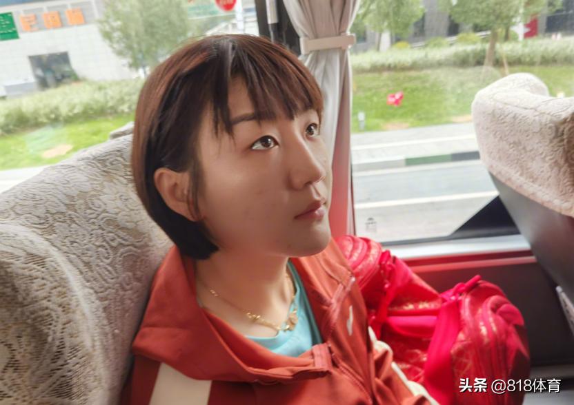 国乒队樊振东乒乓球包,国乒出征沙特樊振东