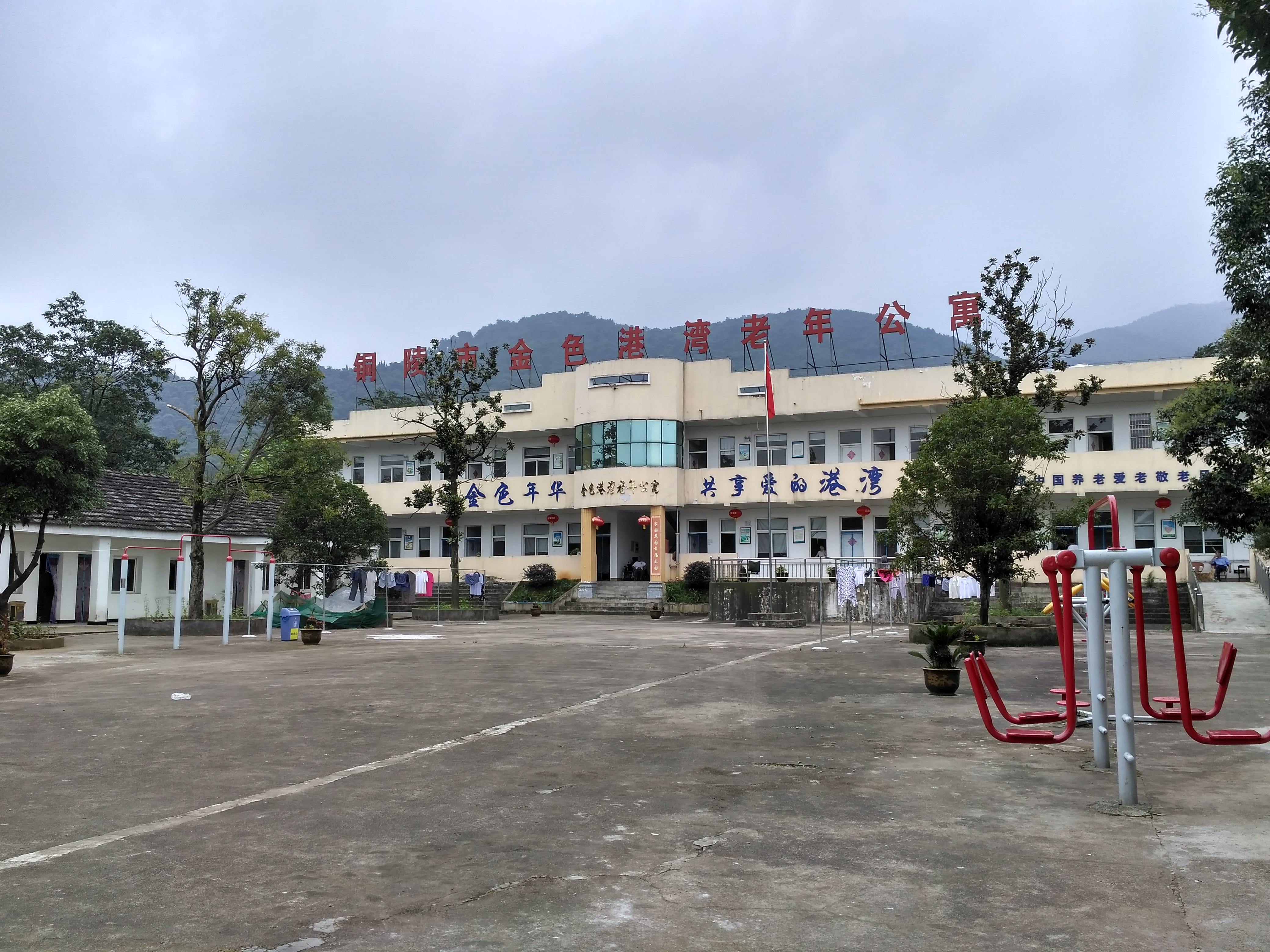 摩友一起骑行的视频,与摩友一起川藏