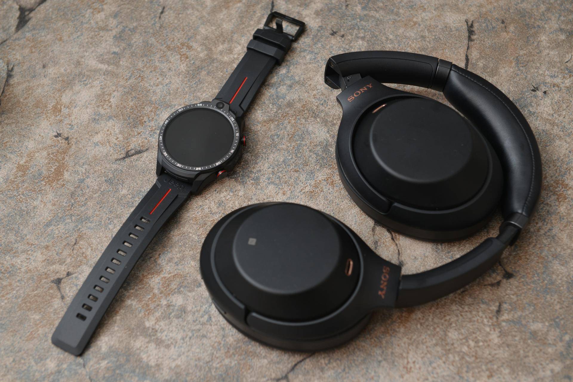 jeepfx-1黑骑士智能手表尺寸规格,jeep黑骑士智能手表最新款