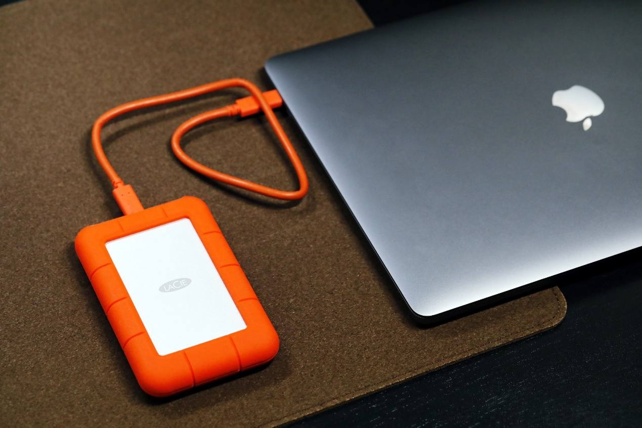 lacie三防移动硬盘,户外摄影最好用什么相机