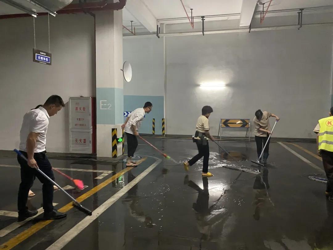 华润物业员工怎么样,福州华润置地物业