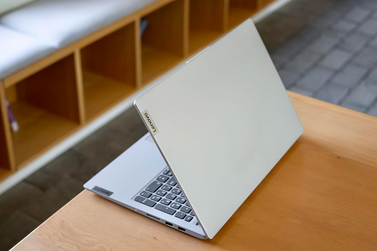 联想小新15测评哪个版本好一点,联想小新15酷睿最新评测