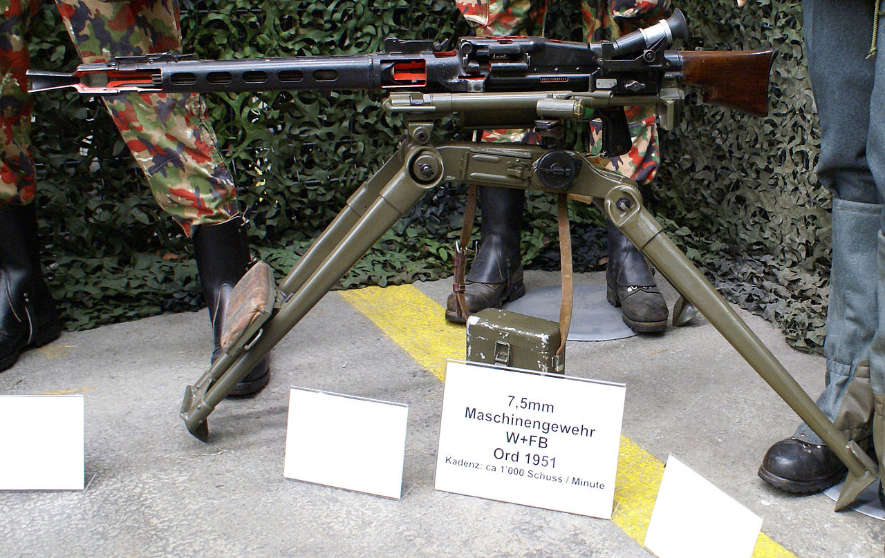 mg42机枪翻新,mg52机枪对比mg42的区别