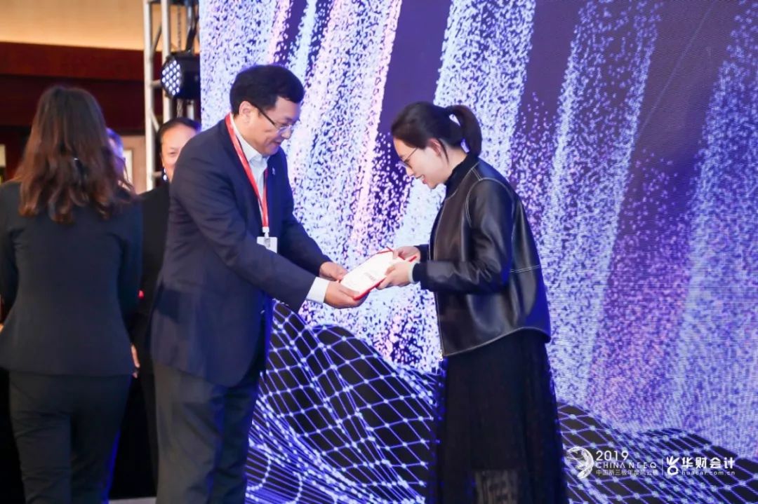 喜报丨源启科技获中国新三板年度风云榜“2019年最具投资价值奖”