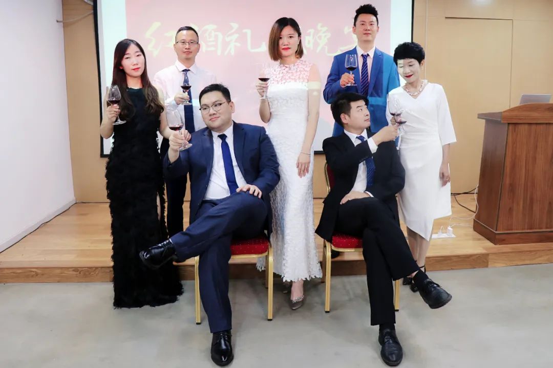 银行工作有绩效吗,银行要持续提升专业化服务水平