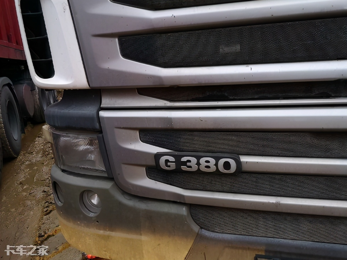 二手斯堪尼亚和国产新车，花一样的钱，你会怎么选？