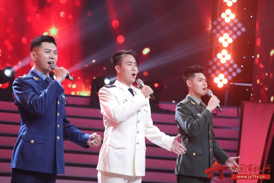 唱响军歌并讲述军歌背后的故事,讲述军歌背后的故事