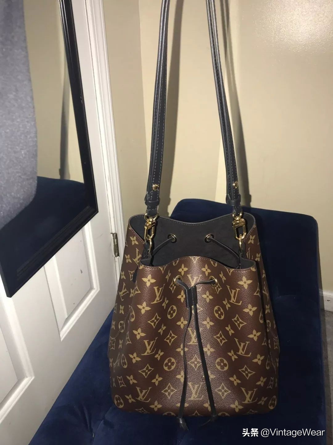 很难买到的lv到哪里买,现在的lv能买吗