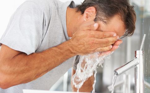 最好用的氨基酸洗面奶男士,极男氨基酸男士洗面奶怎么样