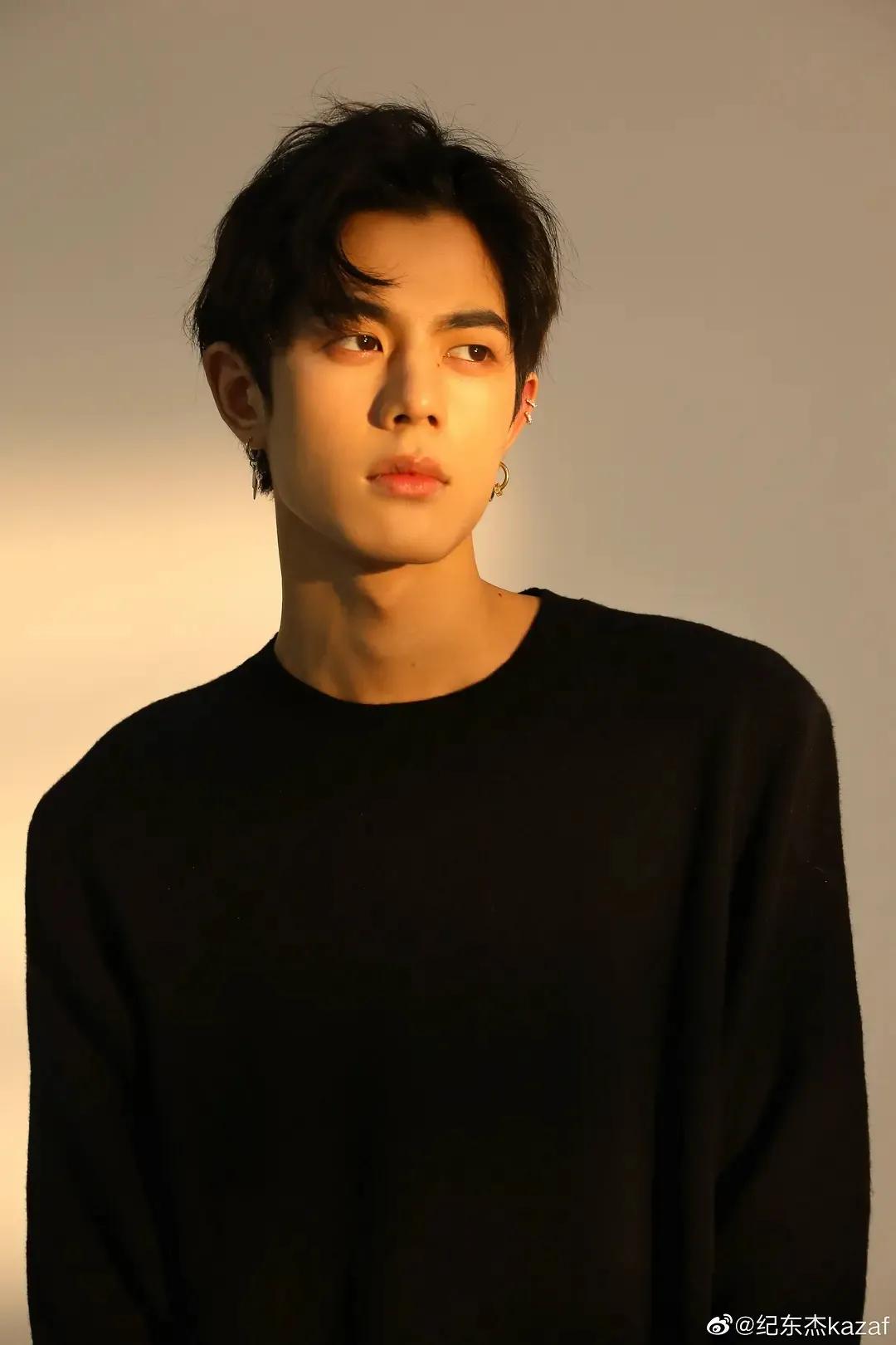 青3最新选手名单,肖战王一博丁禹兮三人头像