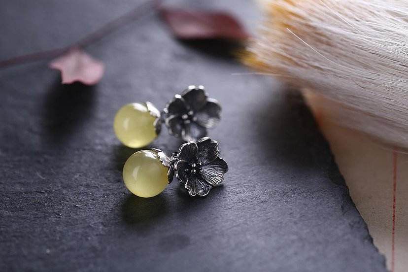 银饰999925990哪种会更容易发黑,925银和纯银看着有什么区别吗