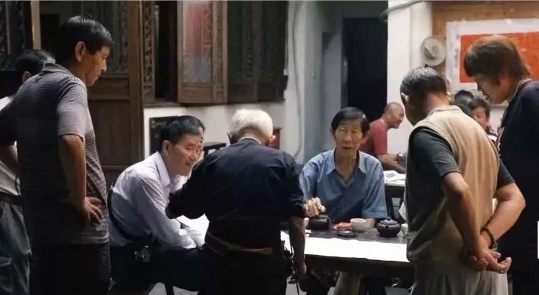 100元撑死在这个古镇，上海版孤独的美食家