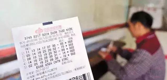 公安部提醒这些东西别晒到朋友圈,有人在朋友圈卖这种东西被查