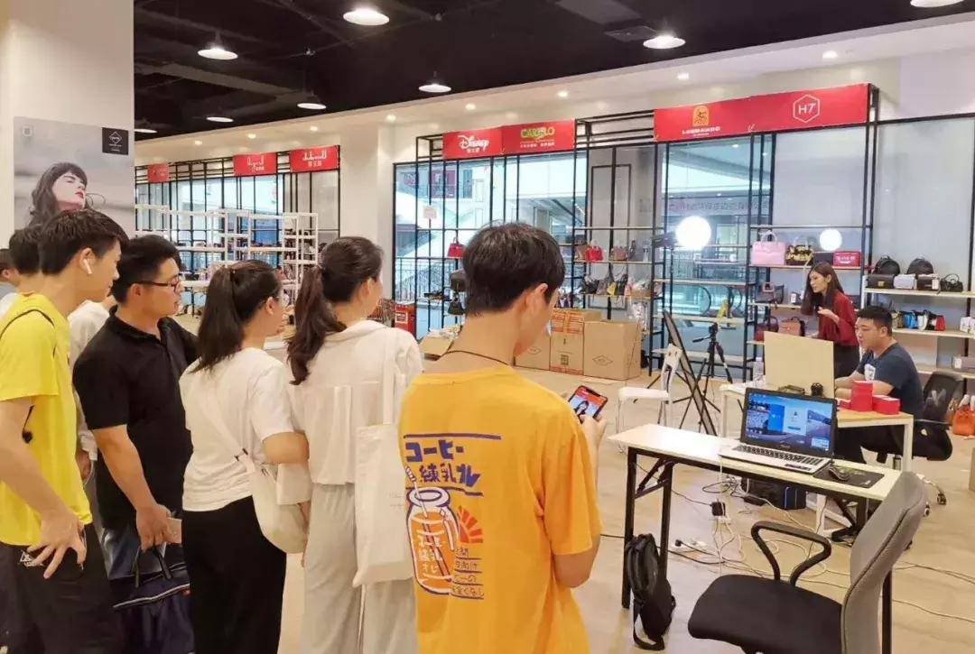 直播助理都需要什么软件,直播主播助理需要做什么