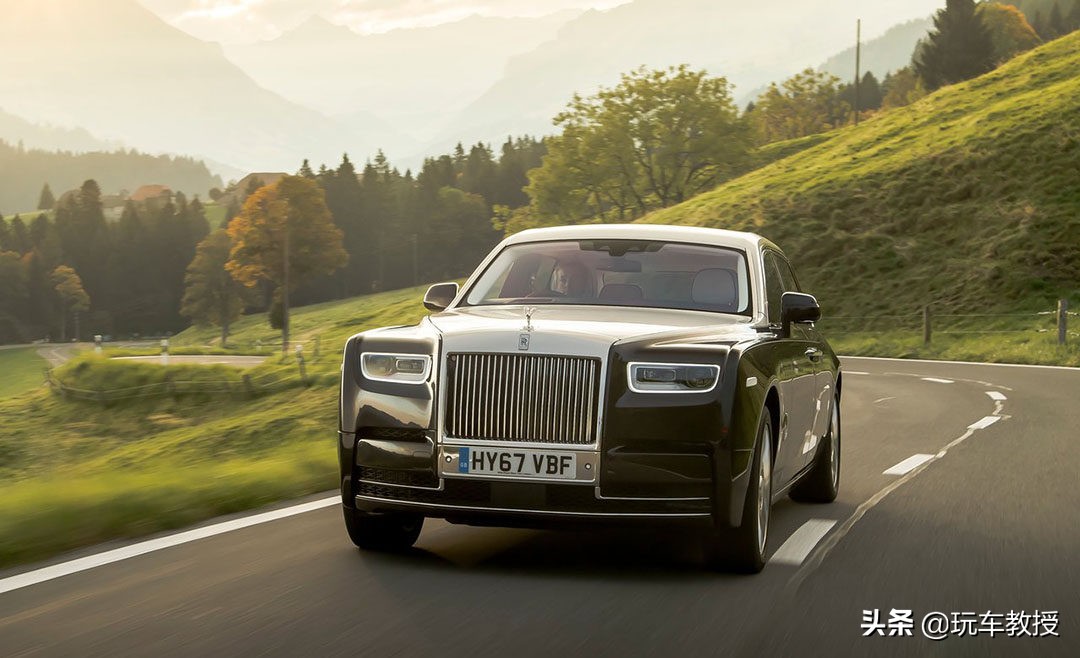 让女神秒懂爱车的档次，这招百试百灵