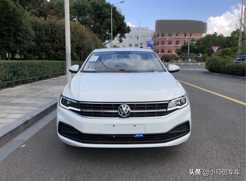 轩逸经典2021买下来一共要多少钱,宝来轩逸哪个更值得购买