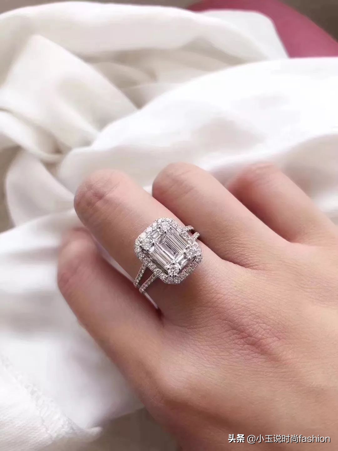 如何挑选三克拉钻石 (如何挑选性价比高的3克拉钻石)