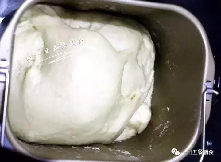 乳酪小餐包｜谁说面包一定没有营养呢？面包营养加倍升级