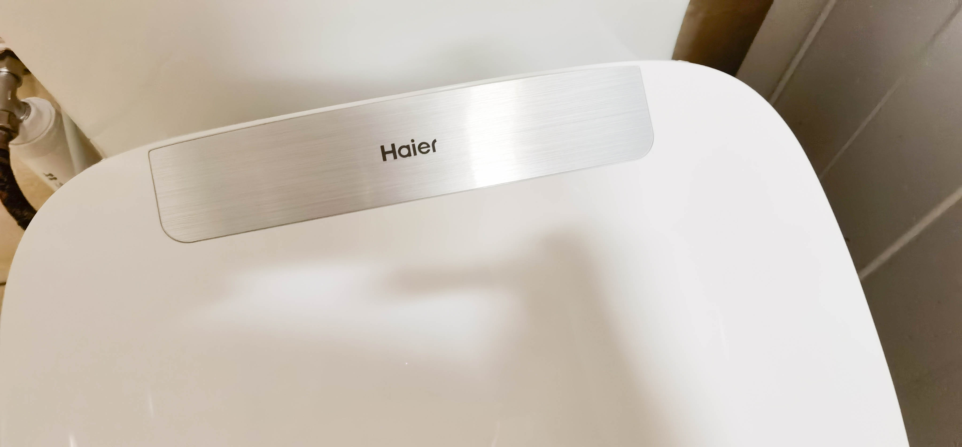 海尔智能马桶盖x3和v6哪个好,海尔智能马桶盖v117和v3对比