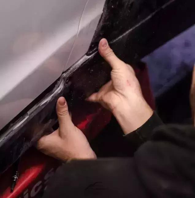 自从坐上了小姐姐的GT-R之后，天天都能体验速度与激情的快感