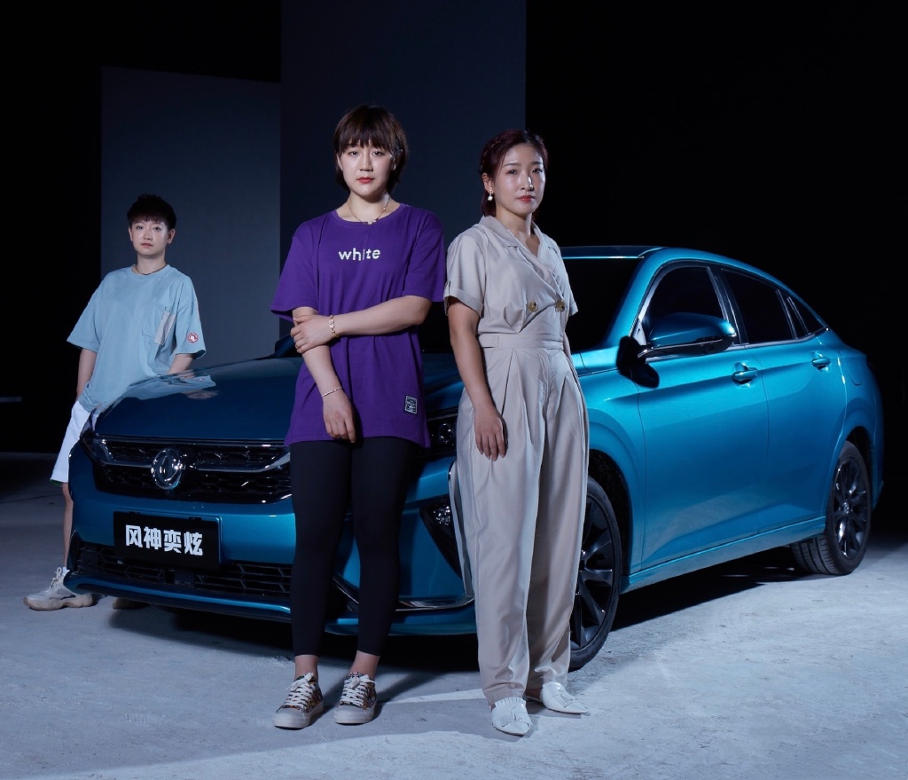 小枣刘诗雯孙颖莎直播视频,刘诗雯陈梦孙颖莎合体拍大片