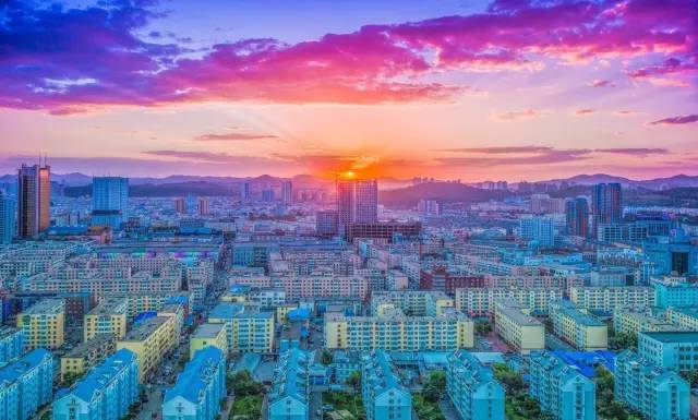 吉林省风景好的公路,吉林省第一条高速公路是哪条