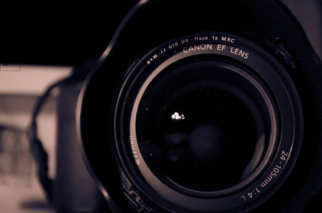 单反相机镜头上的数字是什么意思,单反镜头字母含义