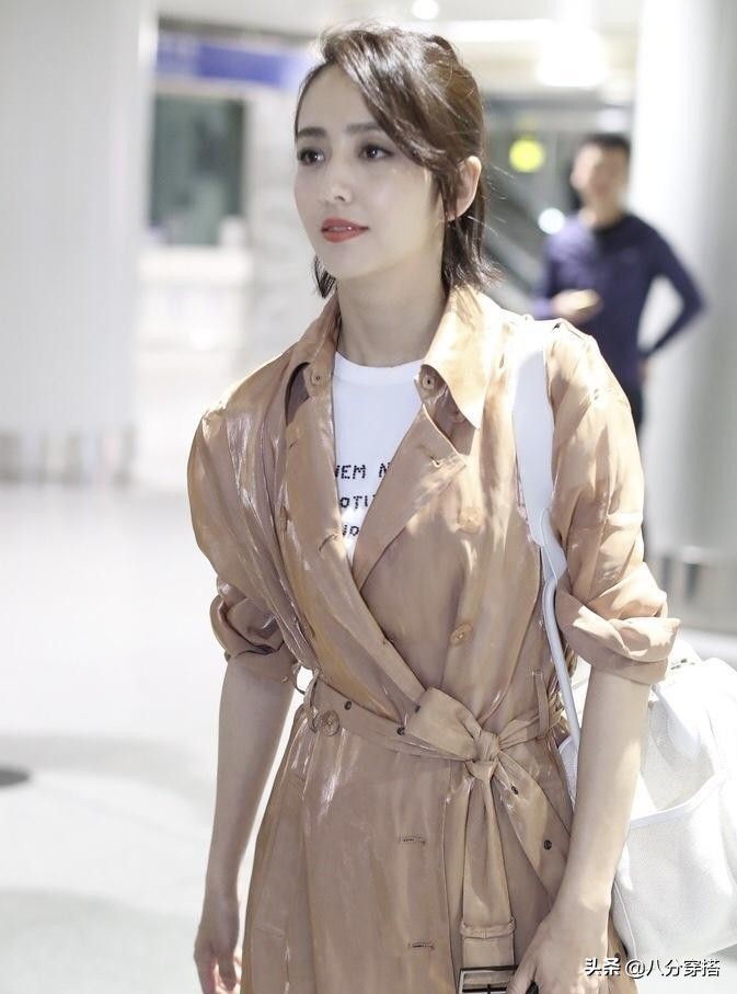 浣熶附濞呰儗甯﹁￥绌挎惌,鑳屽甫瑁ょ┛鎼濡堣