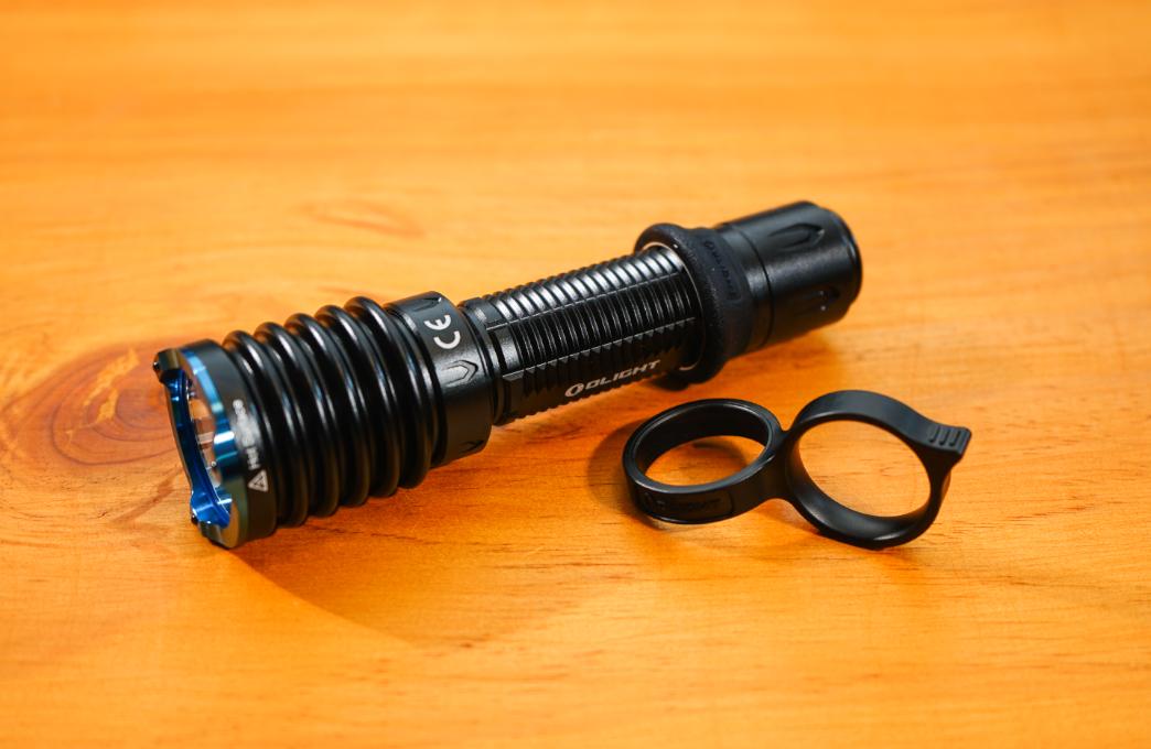 最纯粹的战术手电筒体验如何？傲雷WARRIOR武士X3首发上手