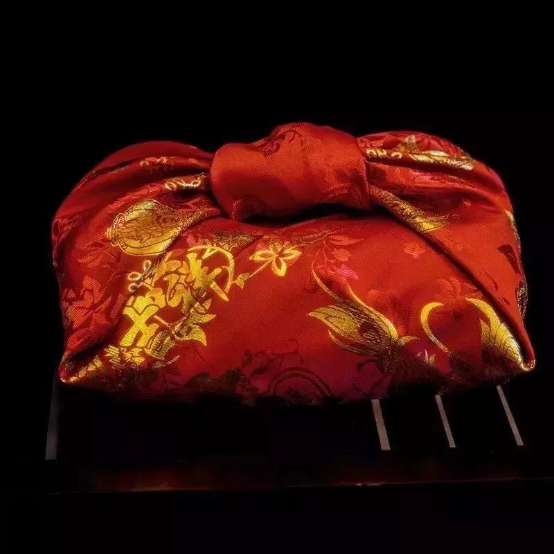 玉碎了一点怎么处理吉利,玉碎了小块怎么处理