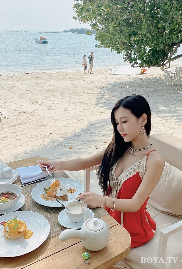 晨鸢互娱时尚达人“薄冰”让你知道时尚没有终点站，苏喂苏喂起来