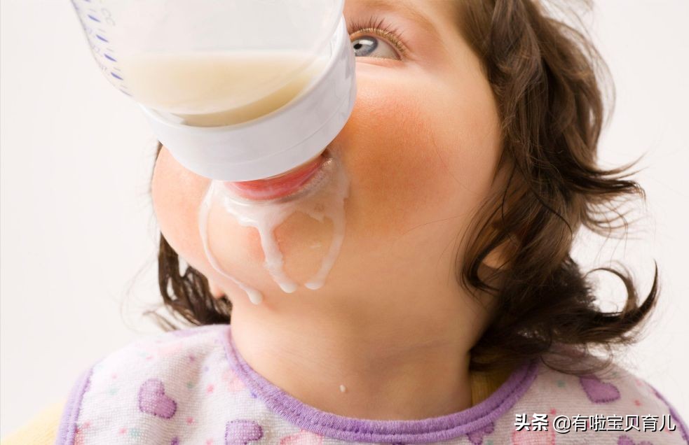 宝宝口臭积食怎么办快速解决,宝宝口臭一定是积食吗