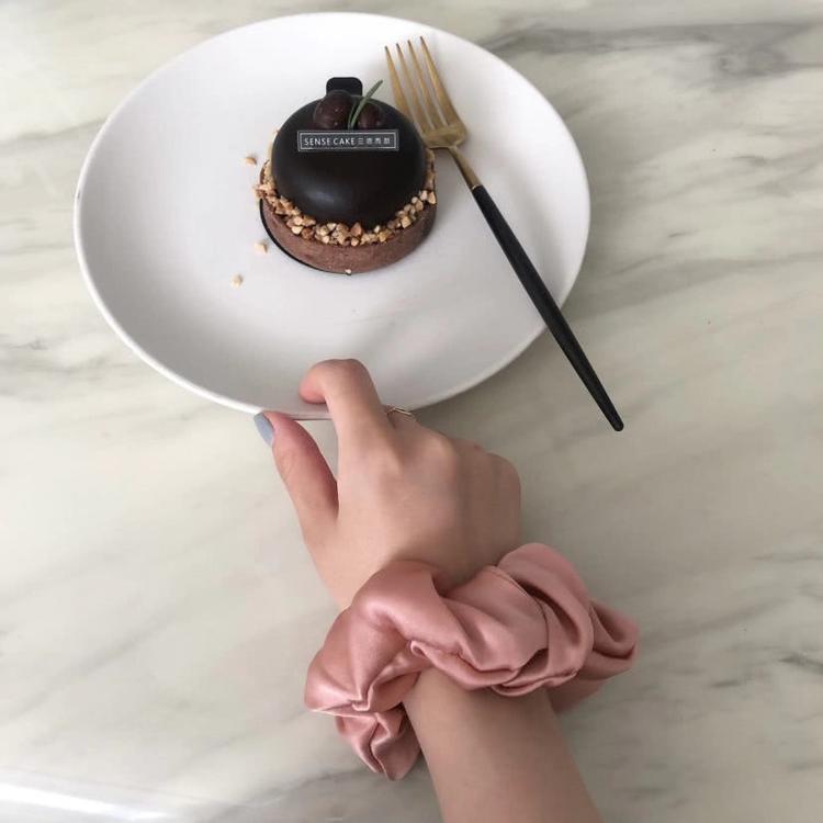 法式赫本风真丝高级感,法式复古大码真丝