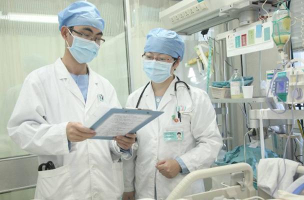 毕业多年后才发现，“师范生”和“医学生”的差距，简直云泥之别