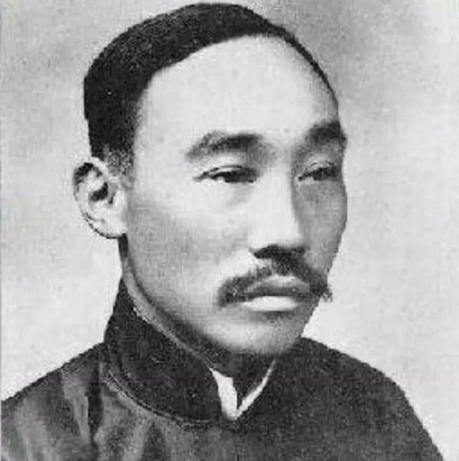 1979年，一张国民*党**旧报纸，揭开44年前，我*党**领导瞿秋白被杀真相