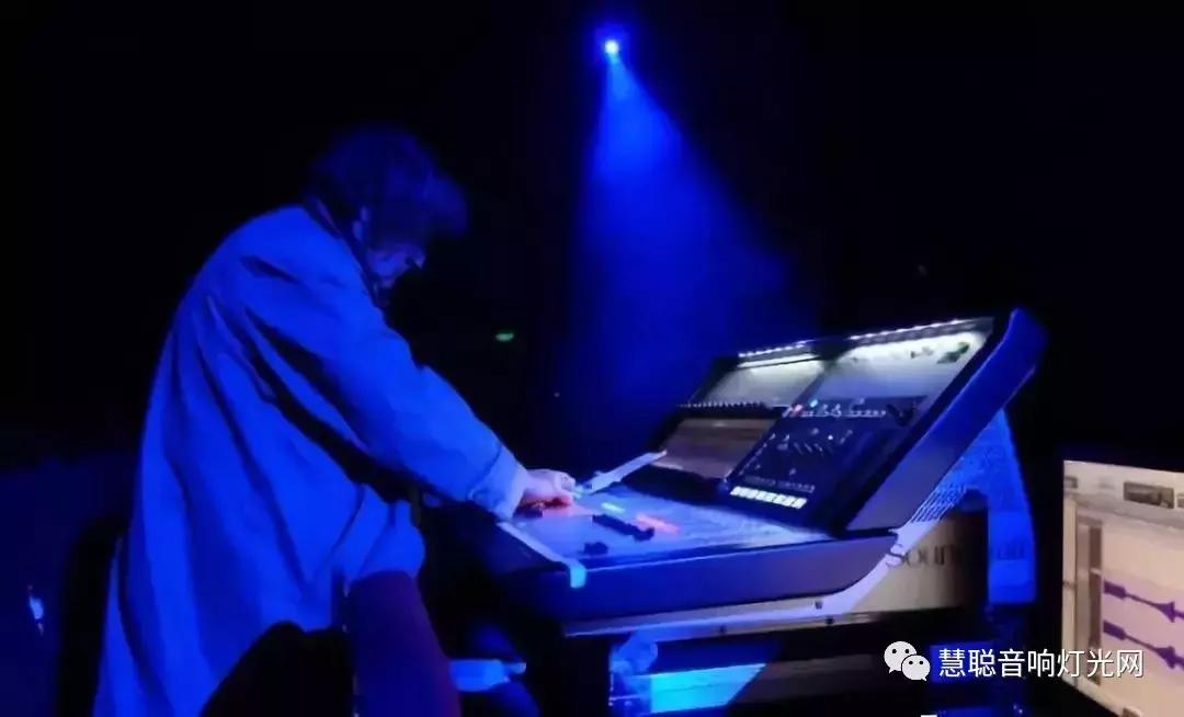 舞台音响系统连接图,演出现场音响