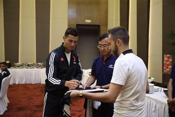 玲珑轮胎合作车型,玲珑轮胎搭配米其林轮胎一起用