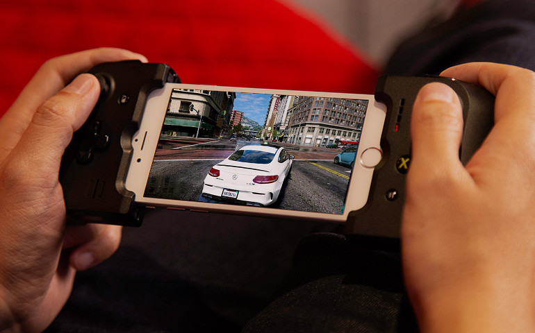 Steam上架手机端！iPhone也能玩大型单机游戏了