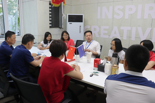 圣火集团举行盛大产品发布会，芮艾成第一主角