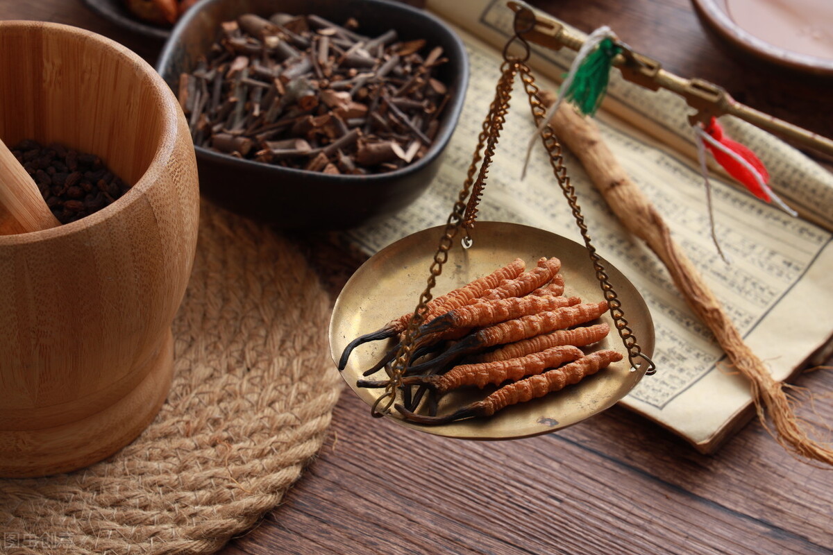 流产后子宫直肠窝积液怎么处理,药物流产后肛坠怎么办