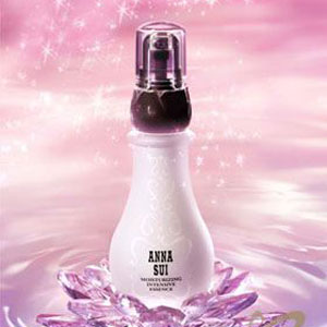 美白精华天天用还是隔天用,精华液可以美白祛斑吗