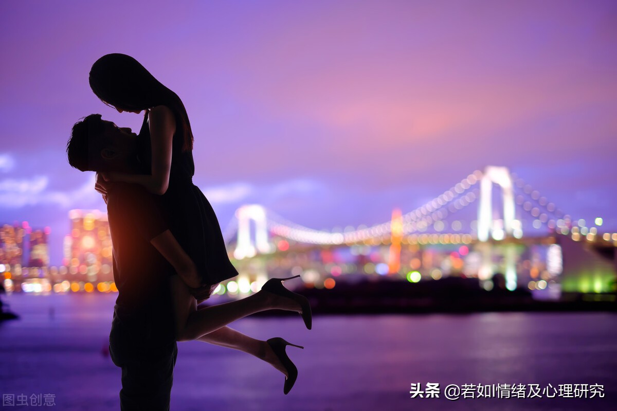 思念到极致对方会有心灵感应吗,天天思念一个人对方有心灵感应